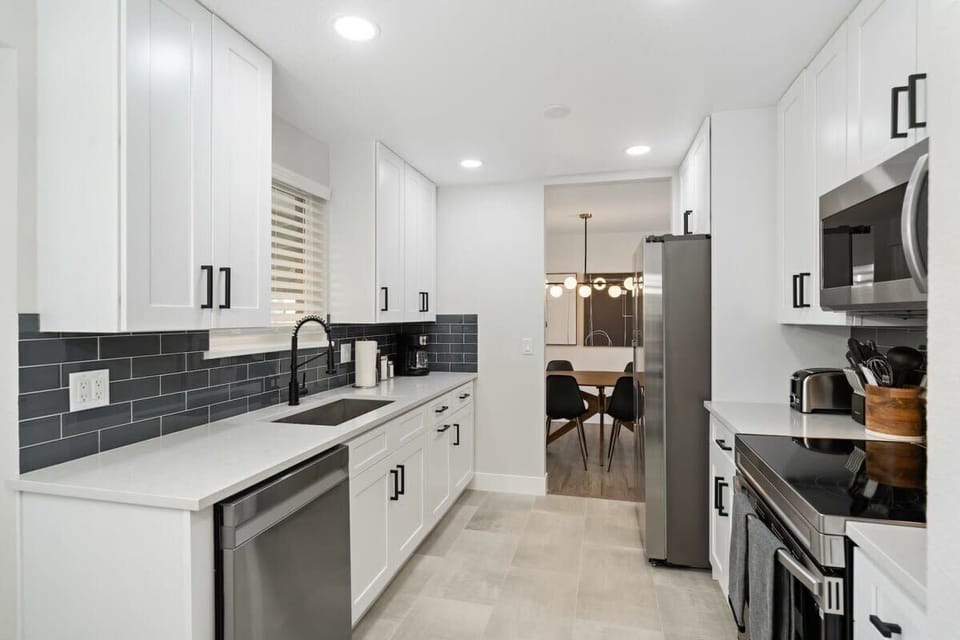 House, Garden View (4 Bedrooms) | Private kitchen | Espresso maker, coffee/tea maker, microwave, oven