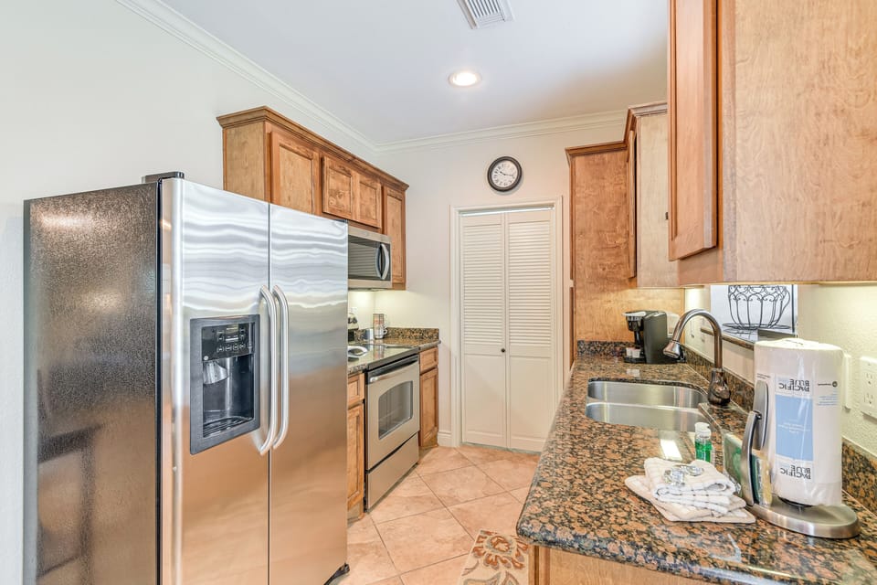 Kitchen | Drip & Keurig Coffee Makers