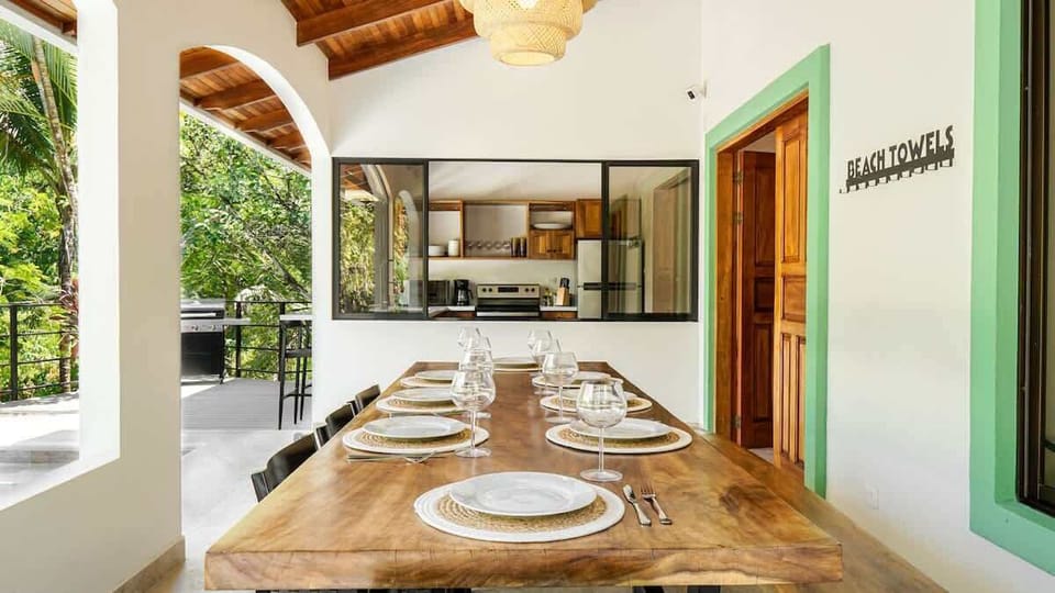 Pass through windows from the kitchen to dining area for easy access 