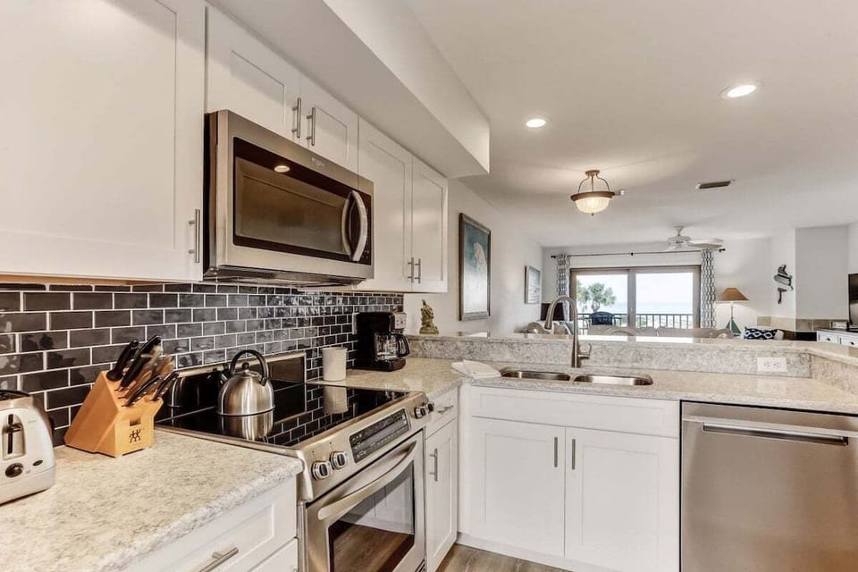 Well stocked kitchen with Ocean View