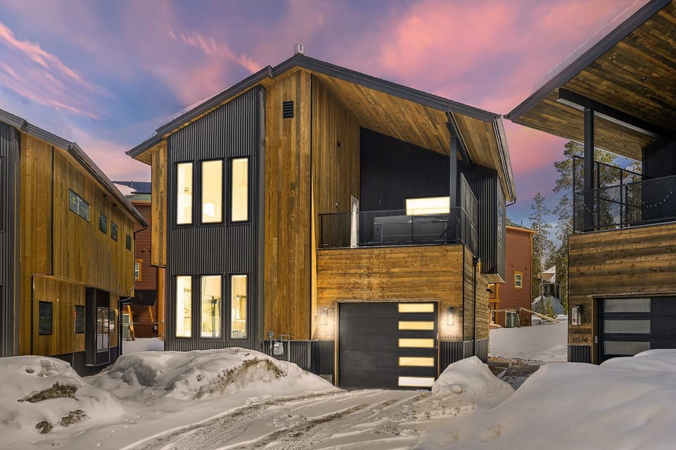 Your Luxury Elev8 Villa