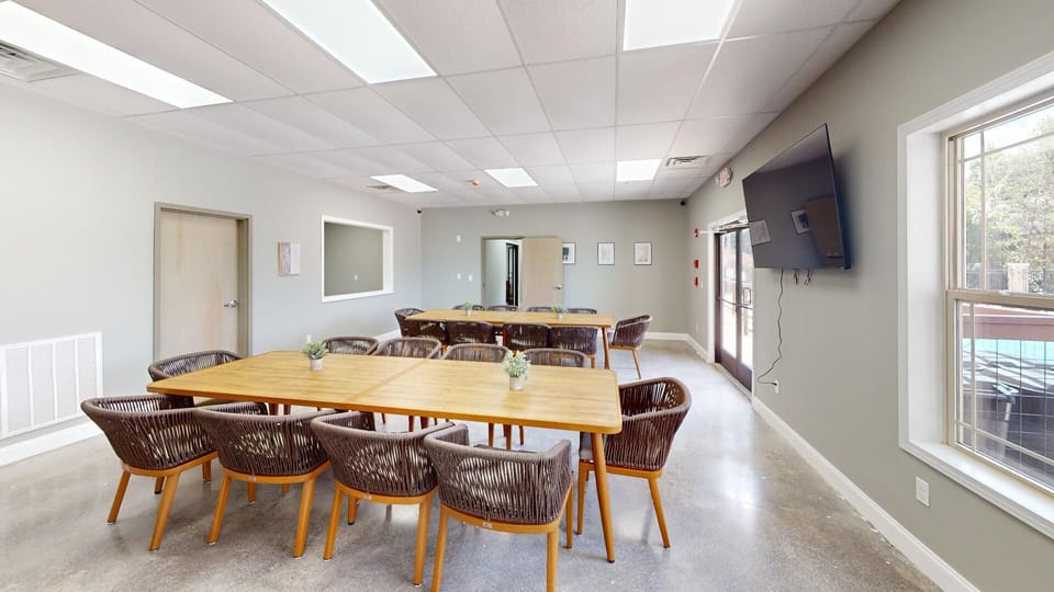 523 Mountainview Rd Dining Room