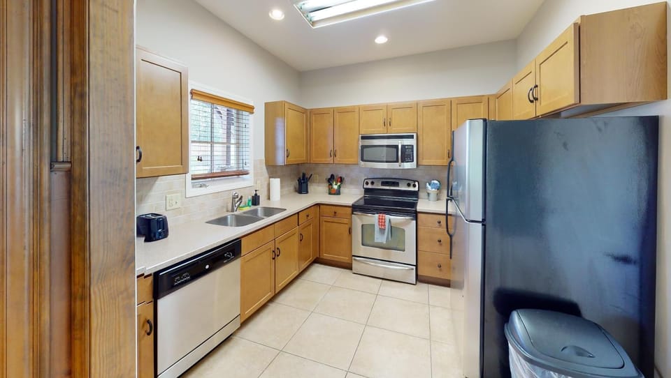 448 Day Springs Rd Kitchen