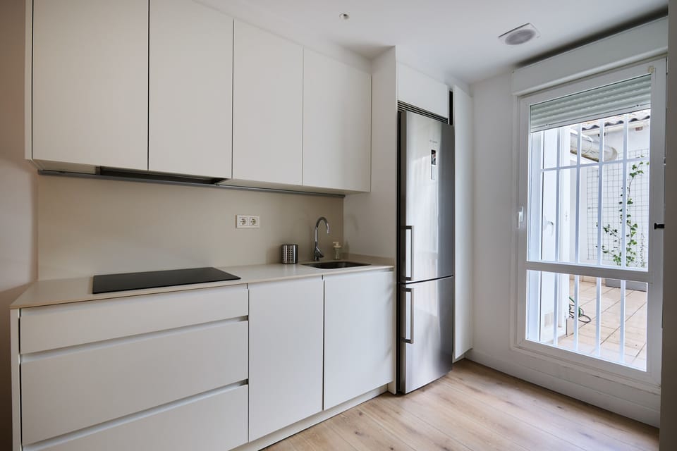 Kitchen or kitchenette
