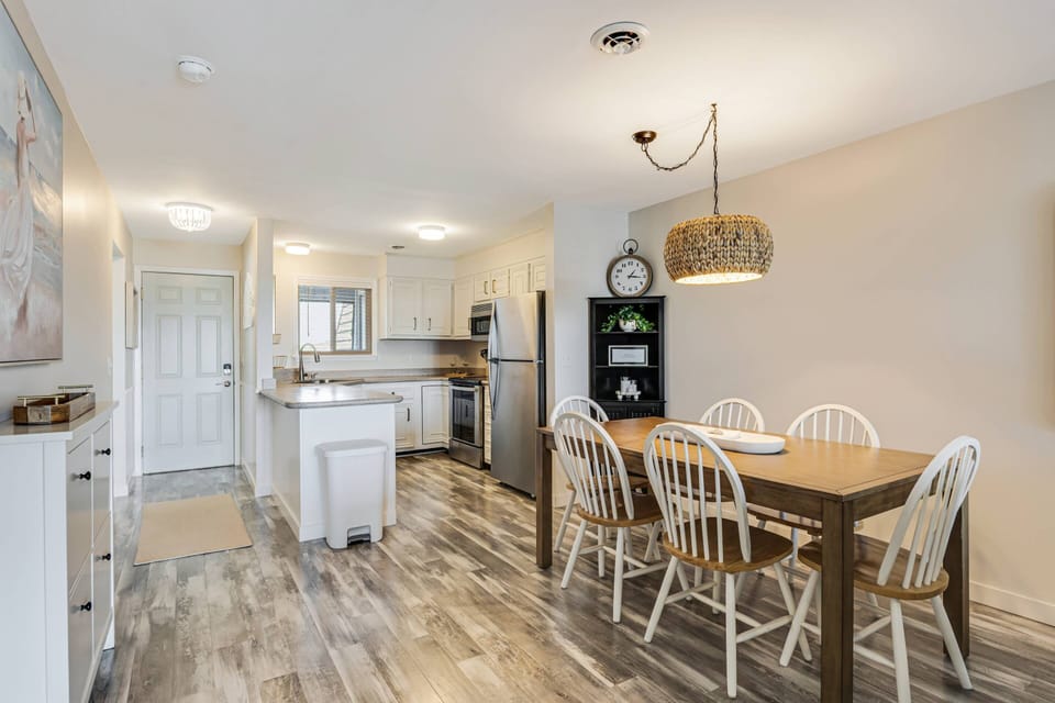 Cozy kitchen and dining area, perfect for enjoying meals together.