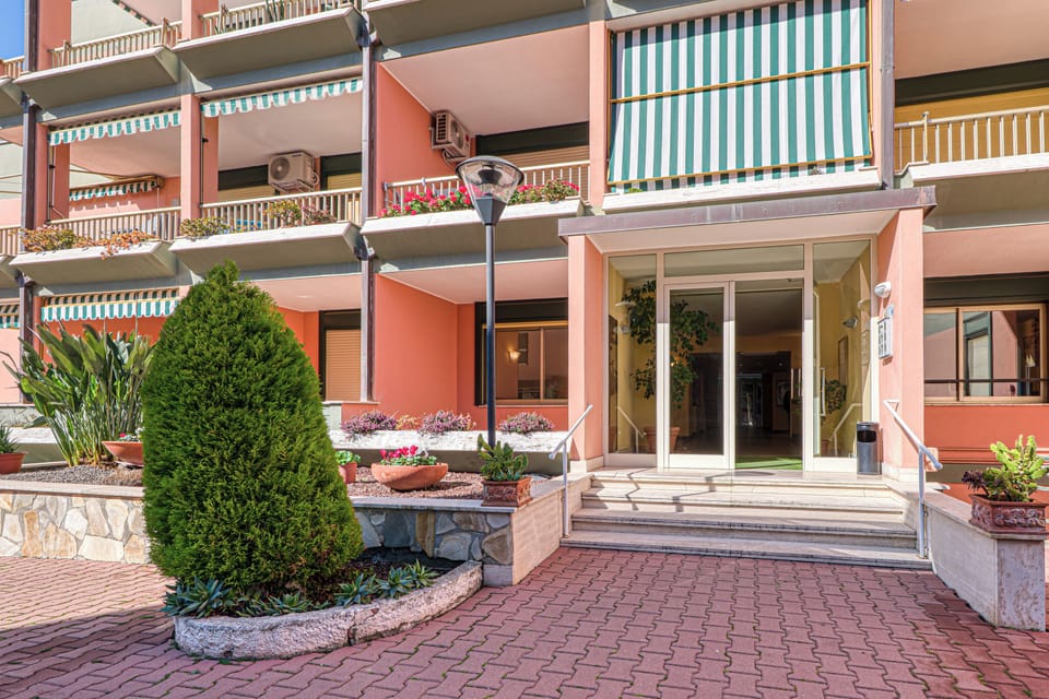 Family Apartment, 1 Bedroom, Microwave (Imperiale Residence Bilocale) | Exterior detail