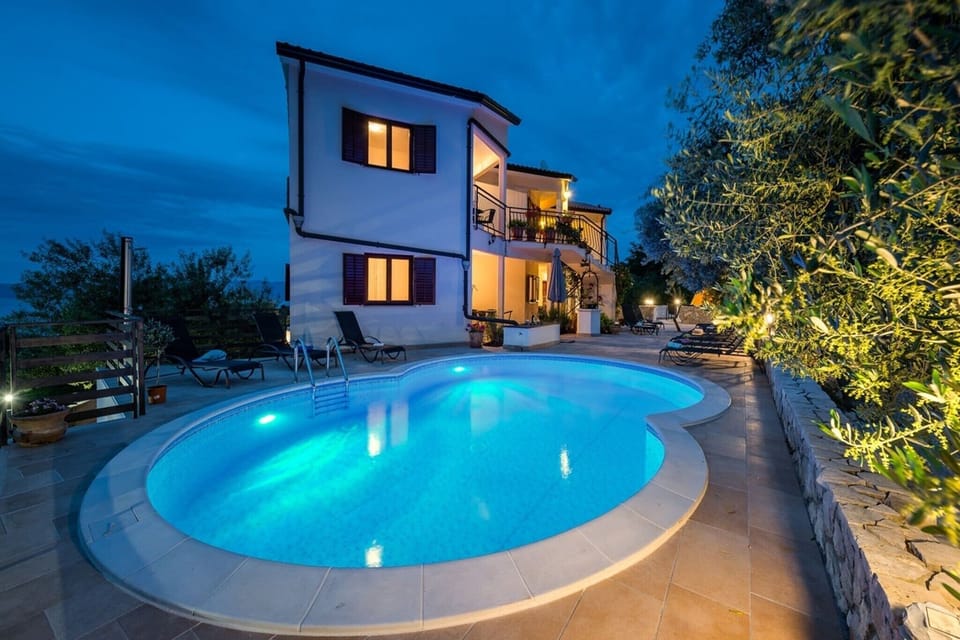 Holiday Home Swimming Pool