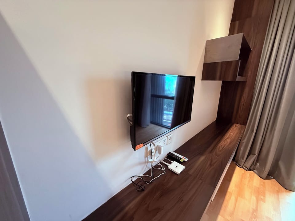 Superior Suite, City View | Iron/ironing board, free WiFi