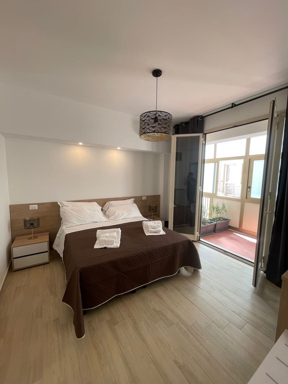 Deluxe Double or Twin Room, City View | In-room safe, desk, laptop workspace, soundproofing
