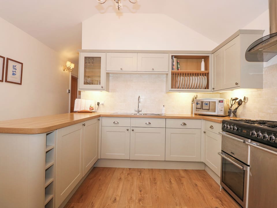 Fridge, microwave, dishwasher, toaster