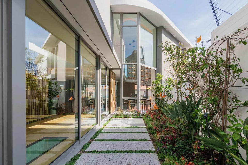 House | 5 bedrooms, desk, Internet