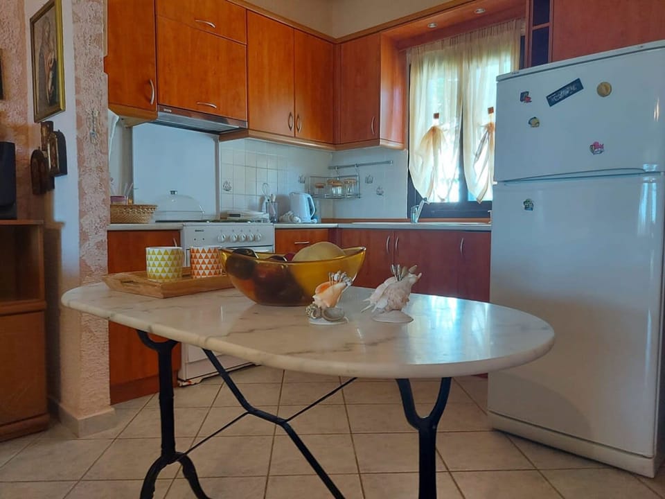 House | 4 bedrooms, soundproofing, Internet