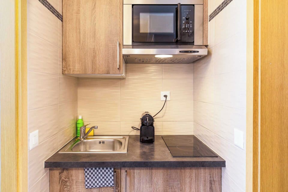 Apartment | Private kitchen | Toaster