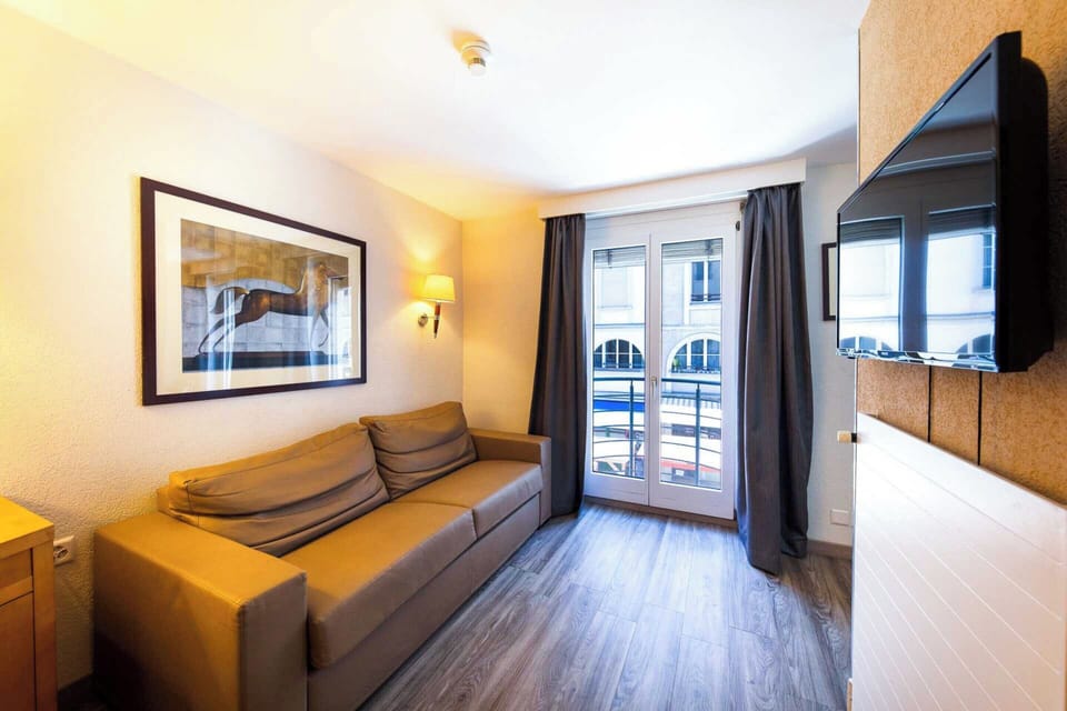 Apartment | Living area