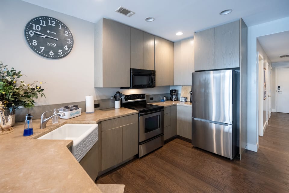 Fully Stocked Kitchen