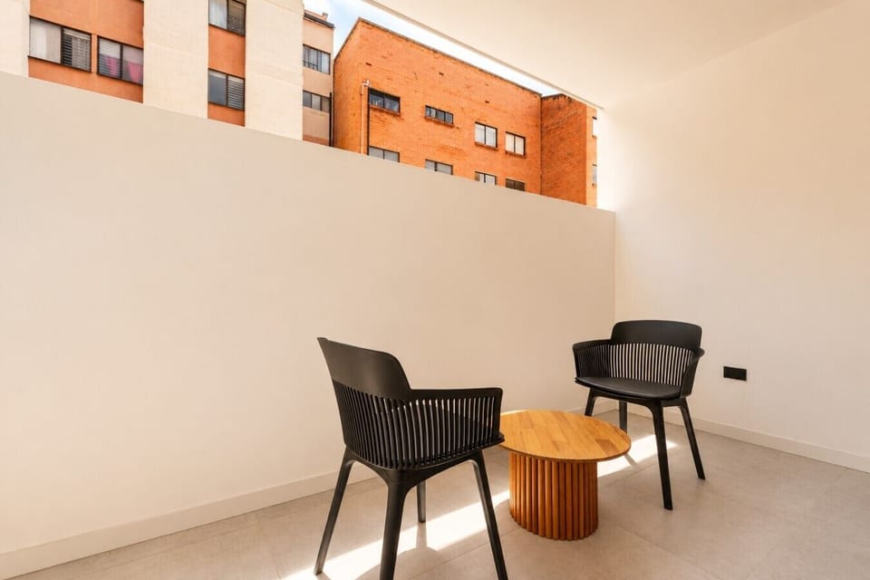 apartment loft in laureles, medellin digital nomads-13