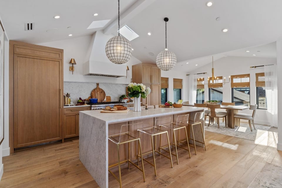 House, 4 Bedrooms | Dining