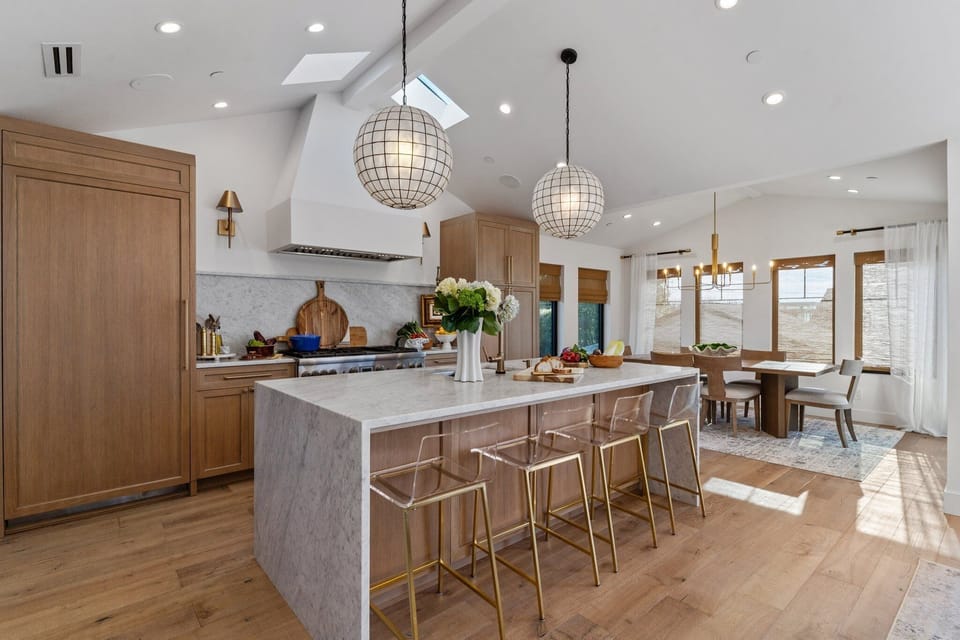 House, 4 Bedrooms | Private kitchen | Coffee/tea maker, fridge, oven, electric kettle