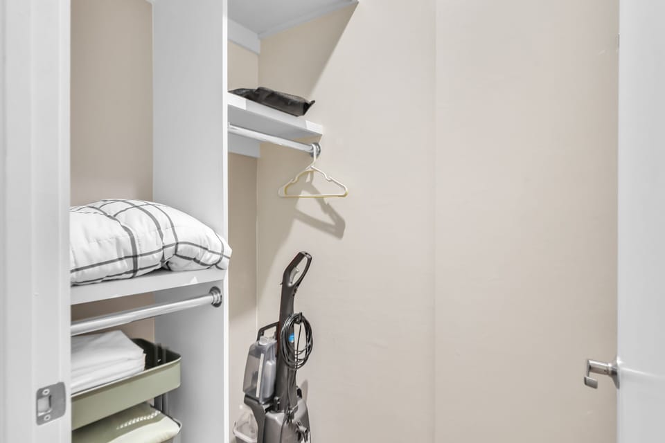 Townhome, 3 Bedrooms | Interior