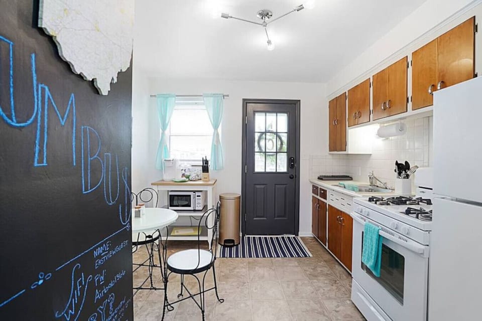 Our gas stove top, coffee station, and ample fridge space makes cooking enjoyable —or heat up left overs from any of the amazing restaurants nearby!