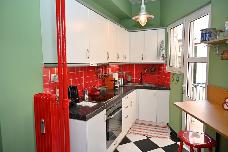 Apartment, Balcony | Private kitchen | Coffee/tea maker, electric kettle