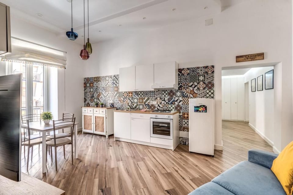 Deluxe Apartment, Balcony, City View | Private kitchen | Fridge, oven, stovetop, cookware/dishes/utensils