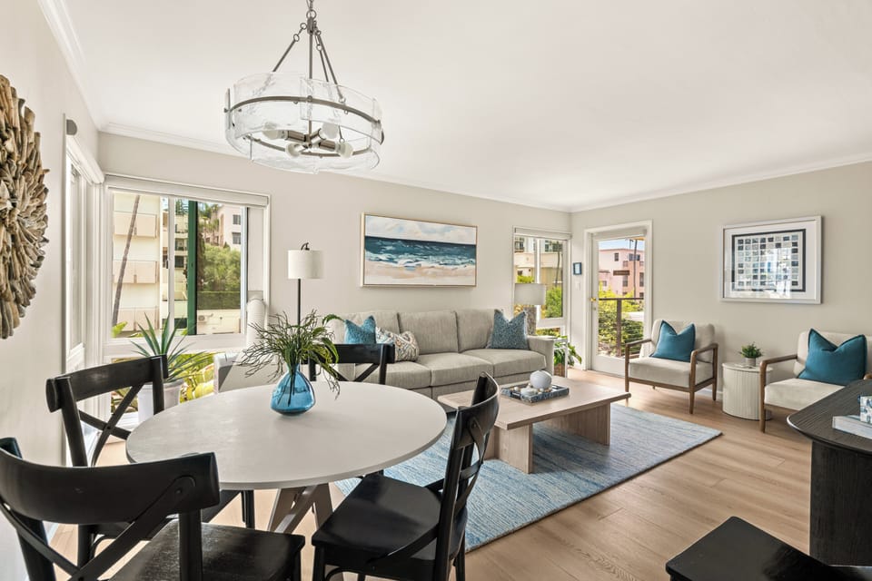 Dine in style under modern lighting with the warmth of California sunshine all around you.