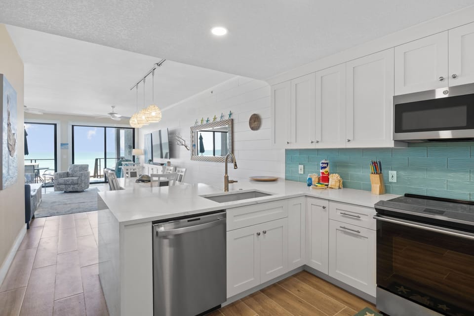 Kitchen - Breakfast Bar