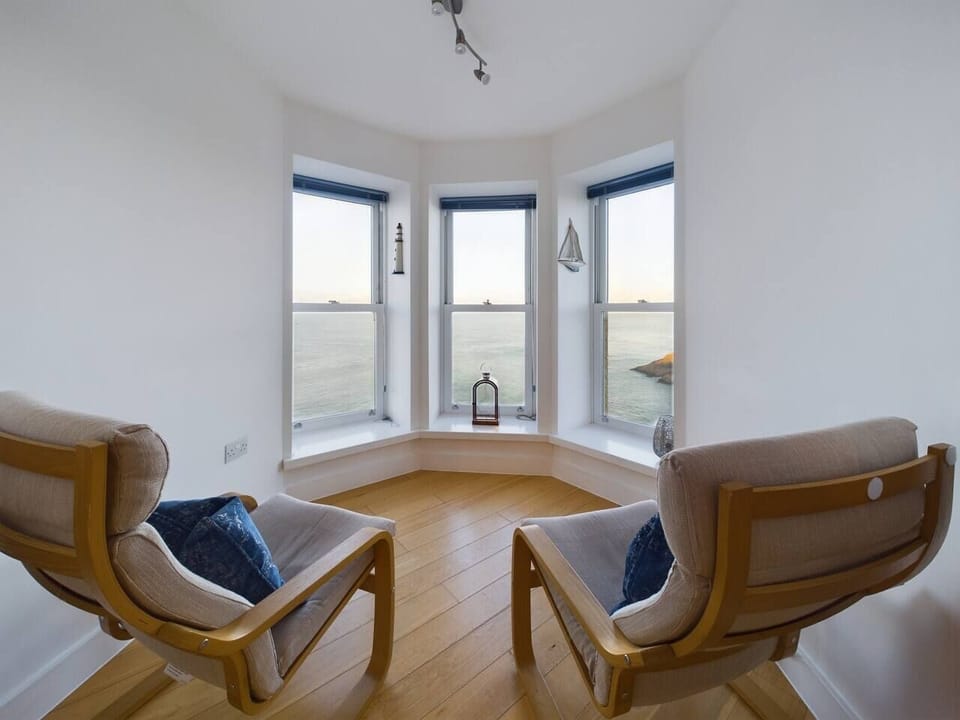 Defaf3f0 0b83 4eb9 83c7 2cf1f1af5c67