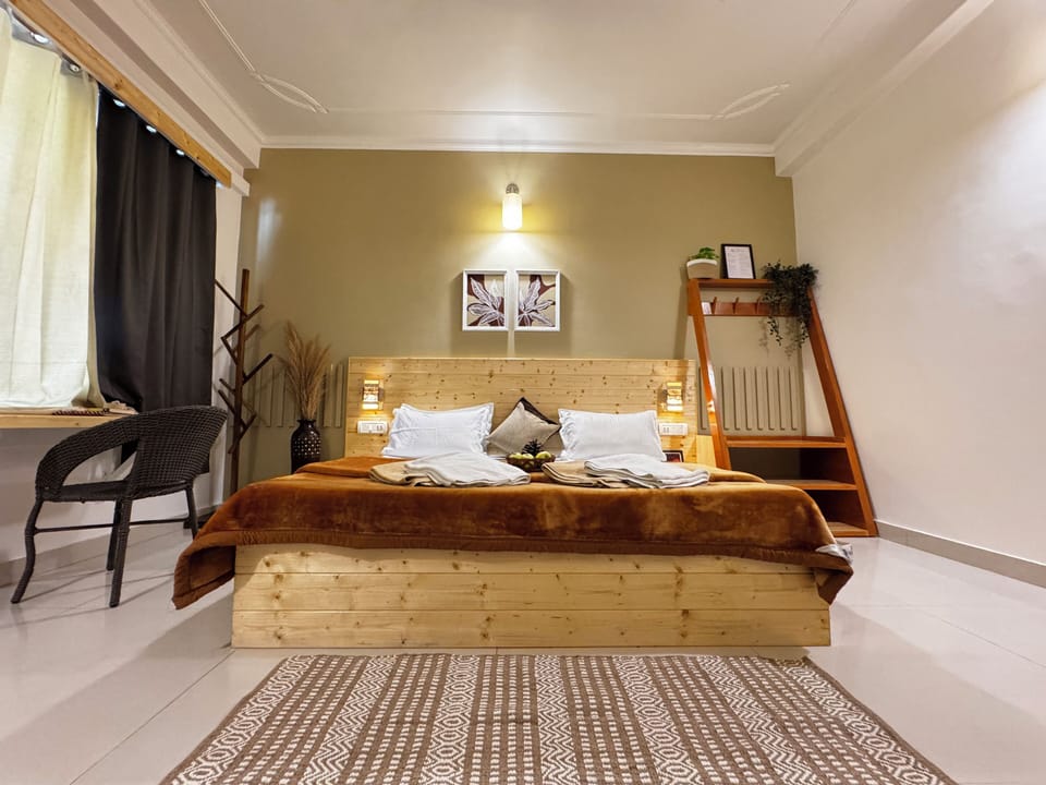 Classic Double Room, Mountain View | Free WiFi