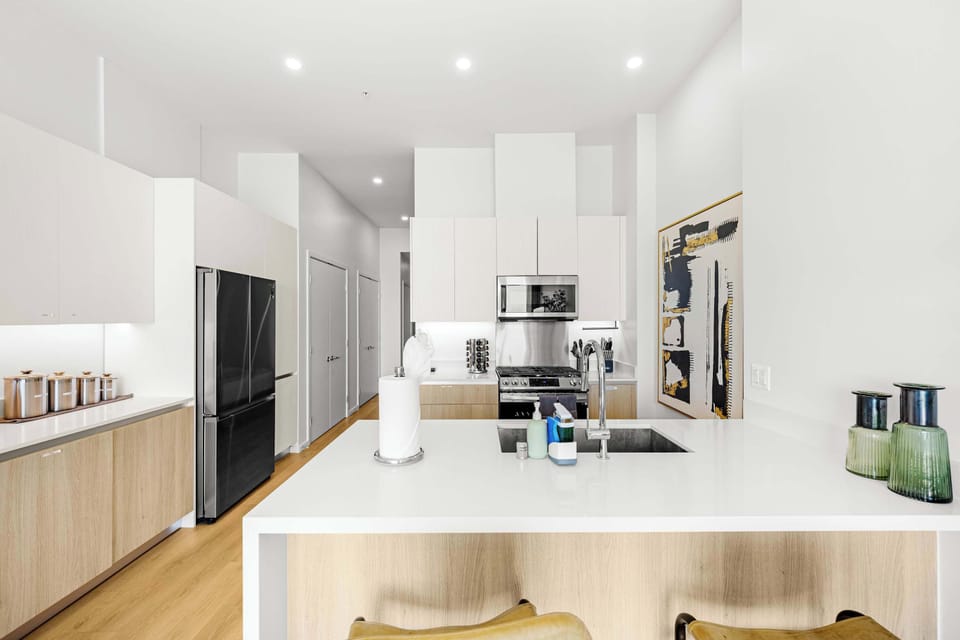 Apartment, Ocean View, Beachfront (1 Bedroom) | Private kitchen | Fridge, microwave, oven, dishwasher