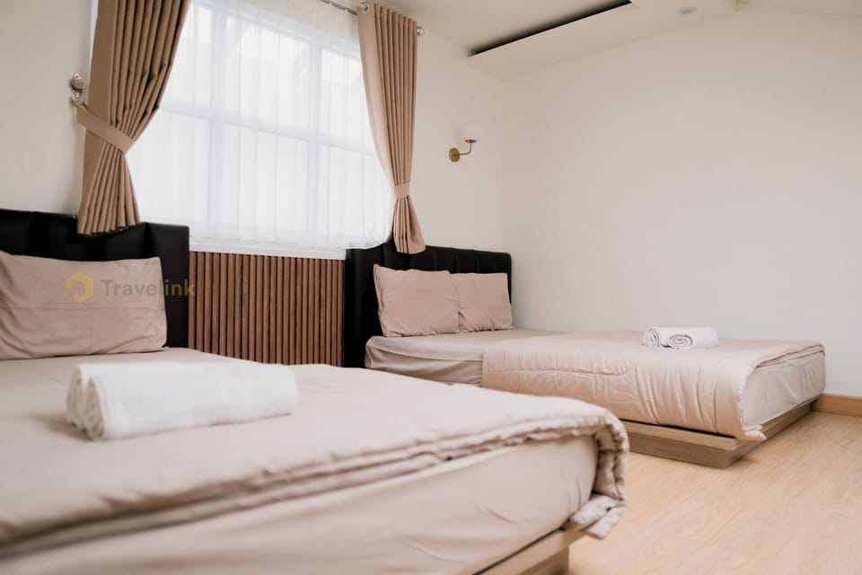 Superior Twin Room, 2 Double Beds | Soundproofing, free WiFi