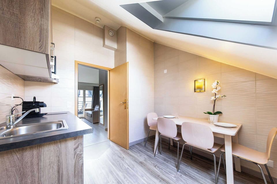 Apartment | Dining