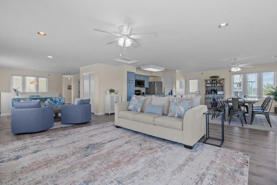 Spacious living area designed for comfort and relaxation, perfect for family gatherings.