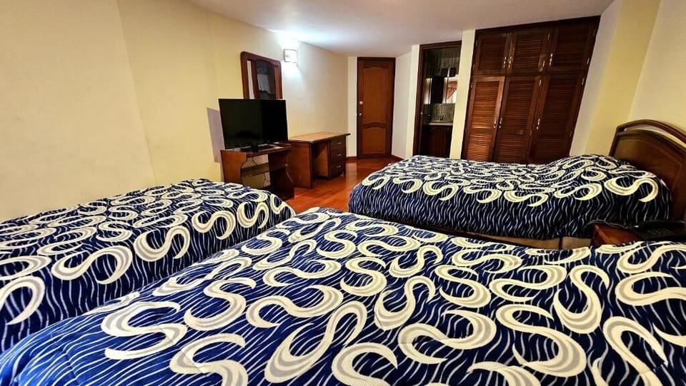 Family Room | Soundproofing, WiFi (free)