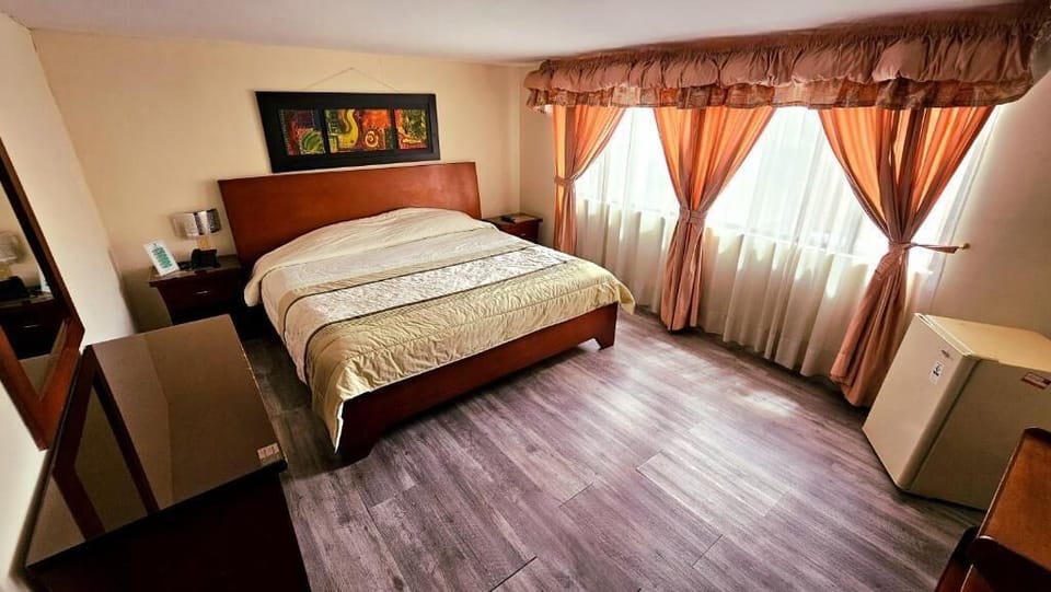 Junior Studio Suite | Soundproofing, WiFi (free)