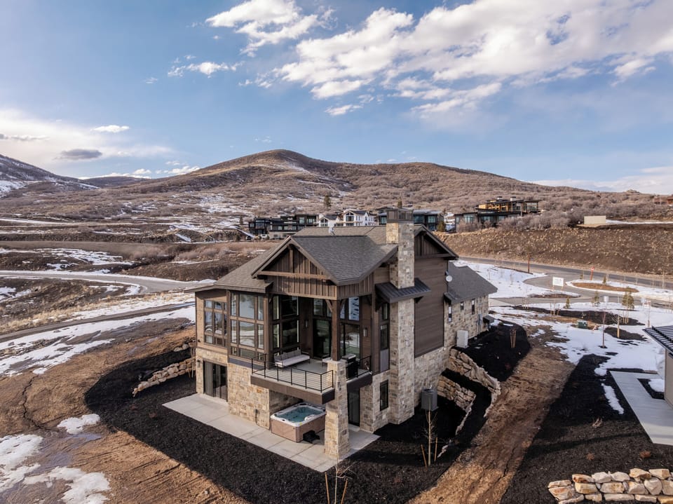 Luxury House, Lake View | Interior