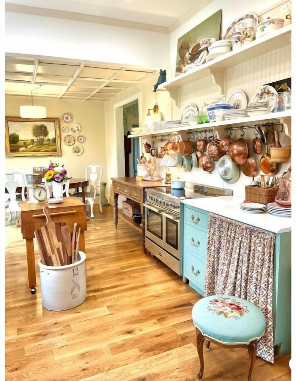 Farmhouse kitchen with 43” stove and double oven 