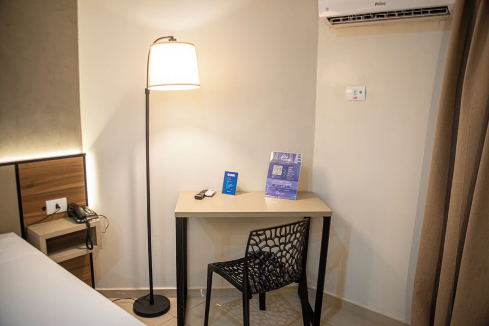 Standard Double Room | Hypo-allergenic bedding, minibar, free WiFi, bed sheets