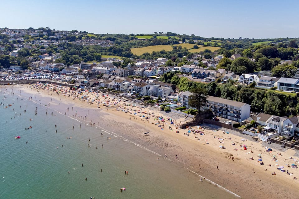 Beachside - Sea Views Village Centre Saundersfoot Apartment in Saundersfoot