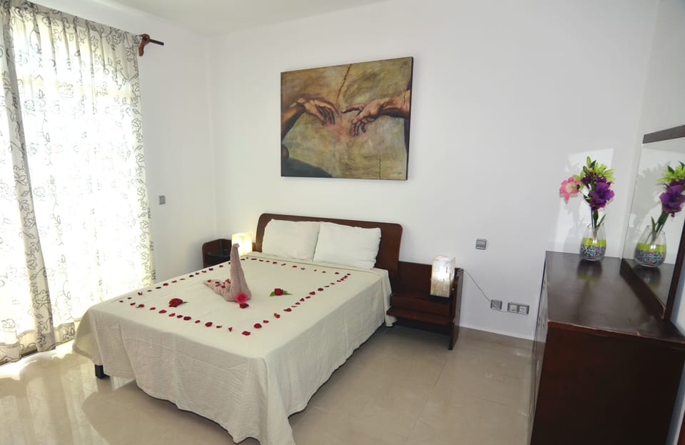 Apartment, 2 Bedrooms, Balcony, City View | 2 bedrooms, desk, free WiFi