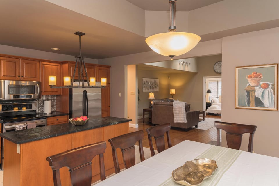 Full kitchen 