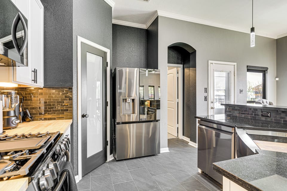 Kitchen | Trash Bags & Paper Towels