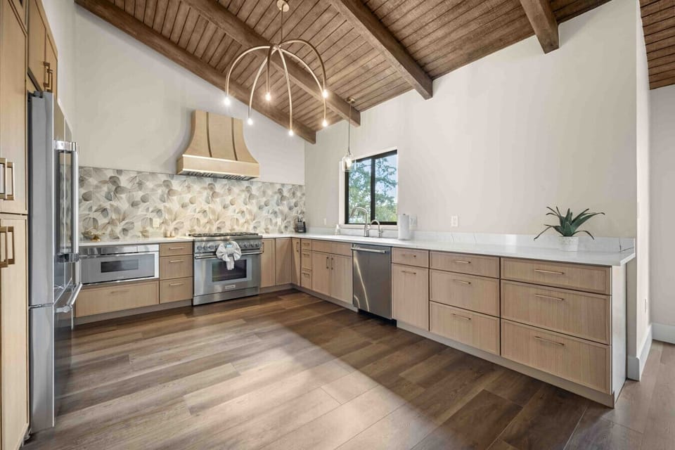 Beautifully remodeled kitchen!