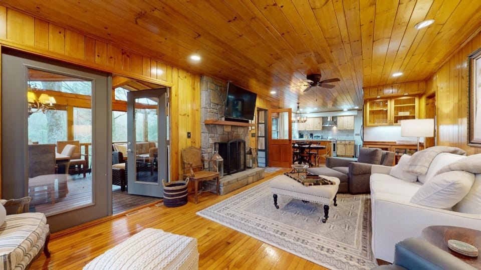 Living Area, Main Level