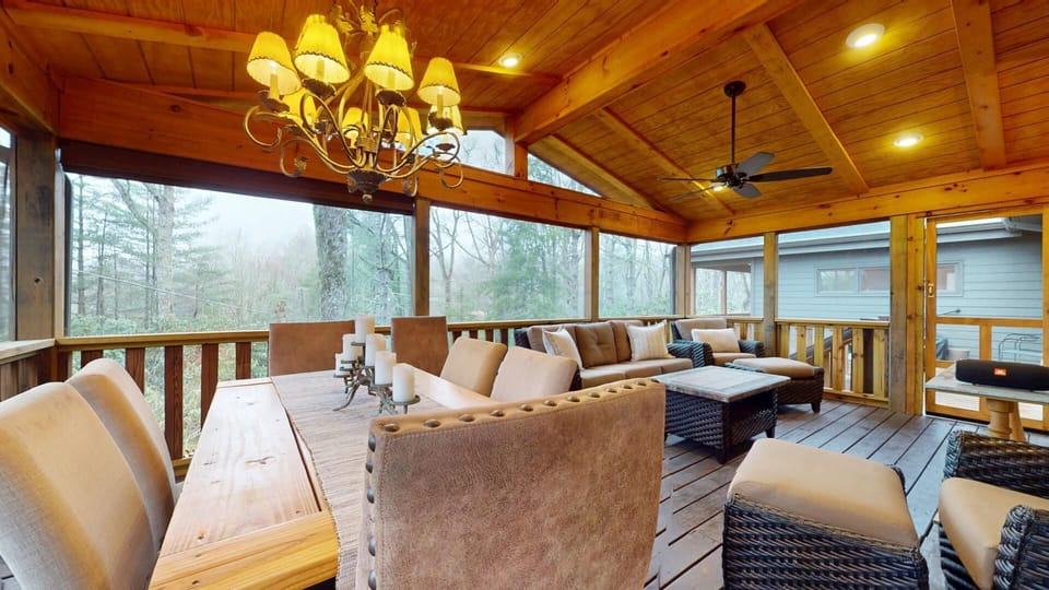 Screened Porch with Seating and Dinging