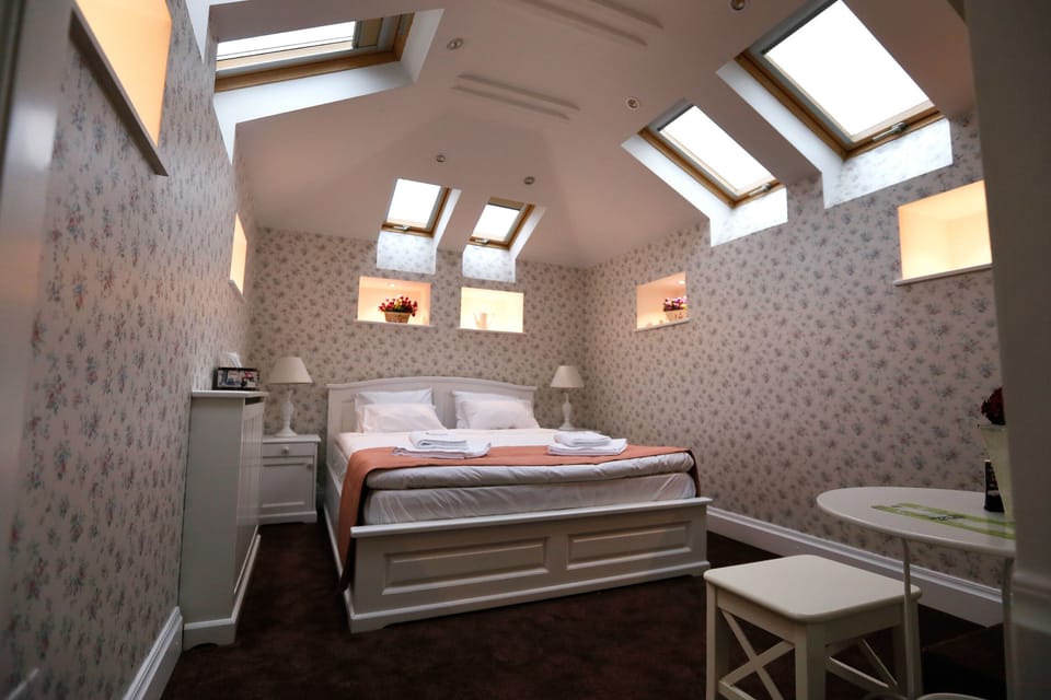 Classic Double Room, City View | In-room safe, soundproofing, iron/ironing board, free WiFi
