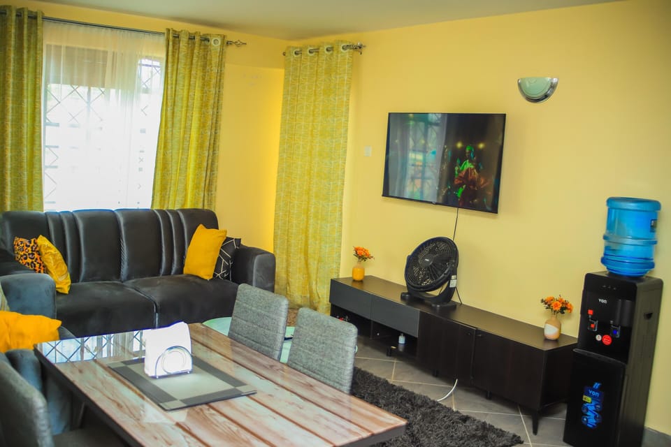 Family Apartment, Balcony, City View | Living area