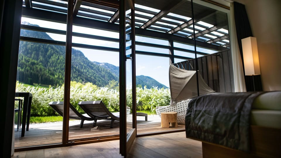 Suite | Premium bedding, in-room safe, desk, soundproofing