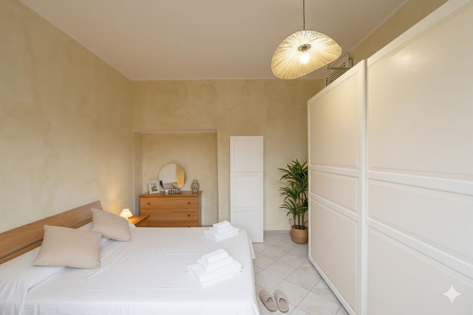 1 bedroom, iron/ironing board, free WiFi